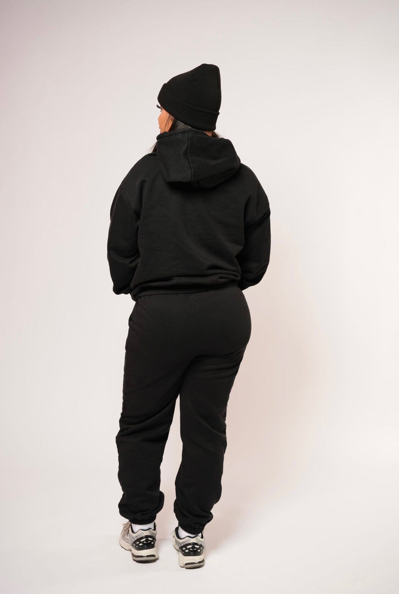 Classic Cozy Sweatpants- Black